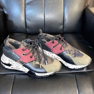 Steve Madden Tennis Shoes